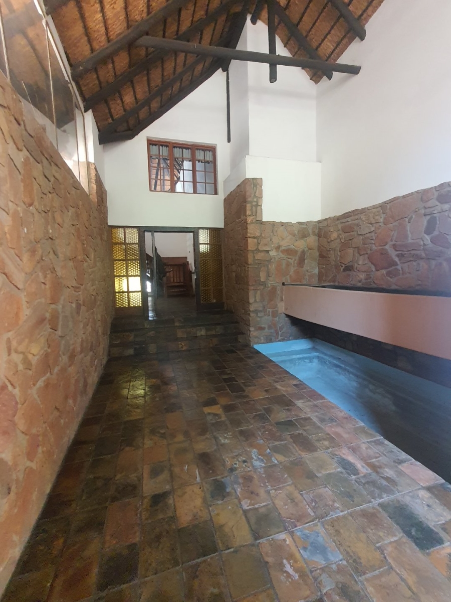 To Let 5 Bedroom Property for Rent in Hartbeespoort Rural North West